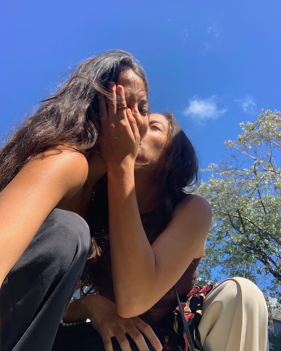 Nominadas a los Latin Grammy como mejor nuevo artista!!!!! 🙈❤️🤯 un sueño!!! <a href="/LatinGRAMMYs/">The Latin Recording Academy / Latin GRAMMYs</a> AGRADECIDAS Y FELICES!