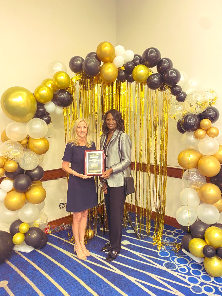 ocpsPL's tweet image. Let’s celebrate!!🎉🎉🎉 Today @drbradshaw_ocps received @LearningFwdFL’s Outstanding Professional Learning Practice Award 2022 for leading the improvement of professional practice through our OCPS Induction and Mentoring program. Way to go @ocpsPL team!!! #LLFL #ocpsCAO
