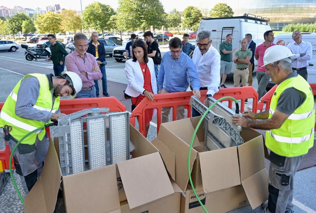 ⚒️Se Inician las obras del cambio a luminarias led de los campos de Sport del Sardinero⚽️
<a href="/FelipePManso/">Felipe Perez</a> 🗣️:"¡¡¡Nada de humo!!! Las puertas ya están, empieza esto, después de 30 años se ha conseguido aprobar un nuevo convenio
#PolíticaÚtil
