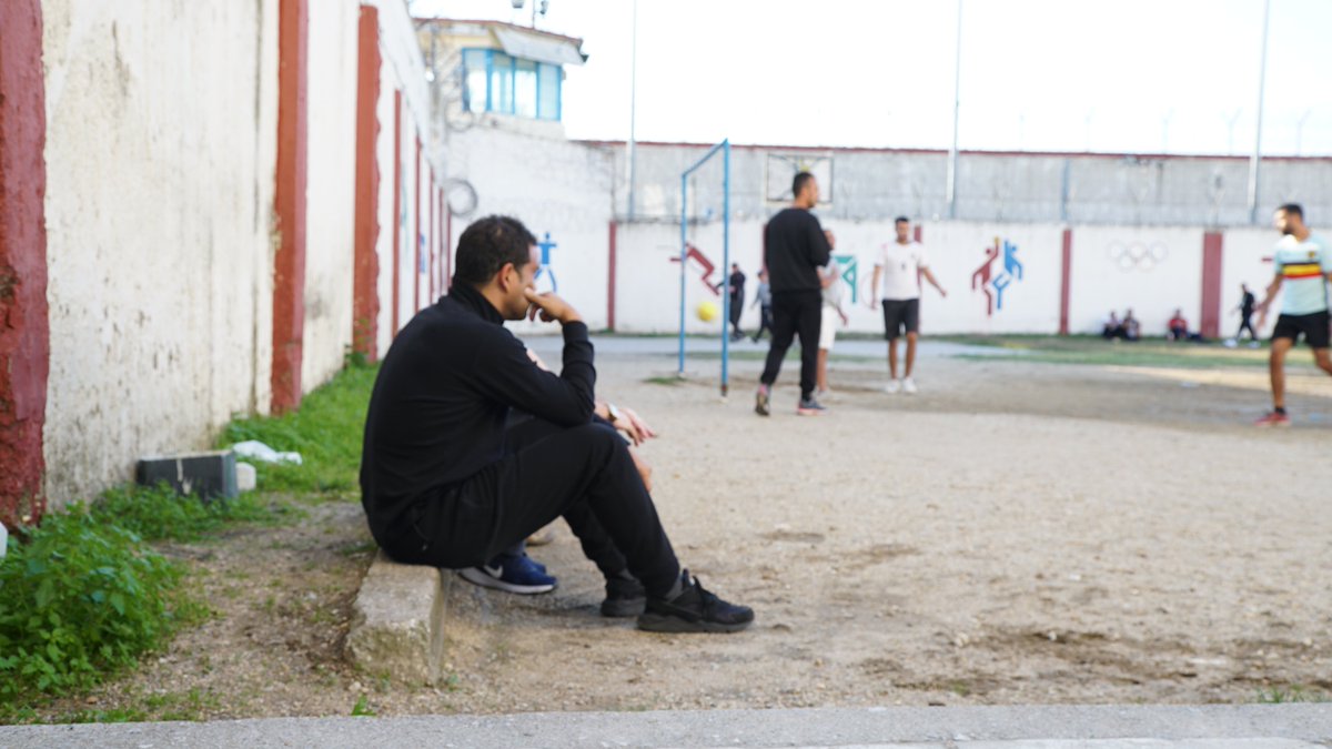 Inside The World's Toughest Prisons tweet media