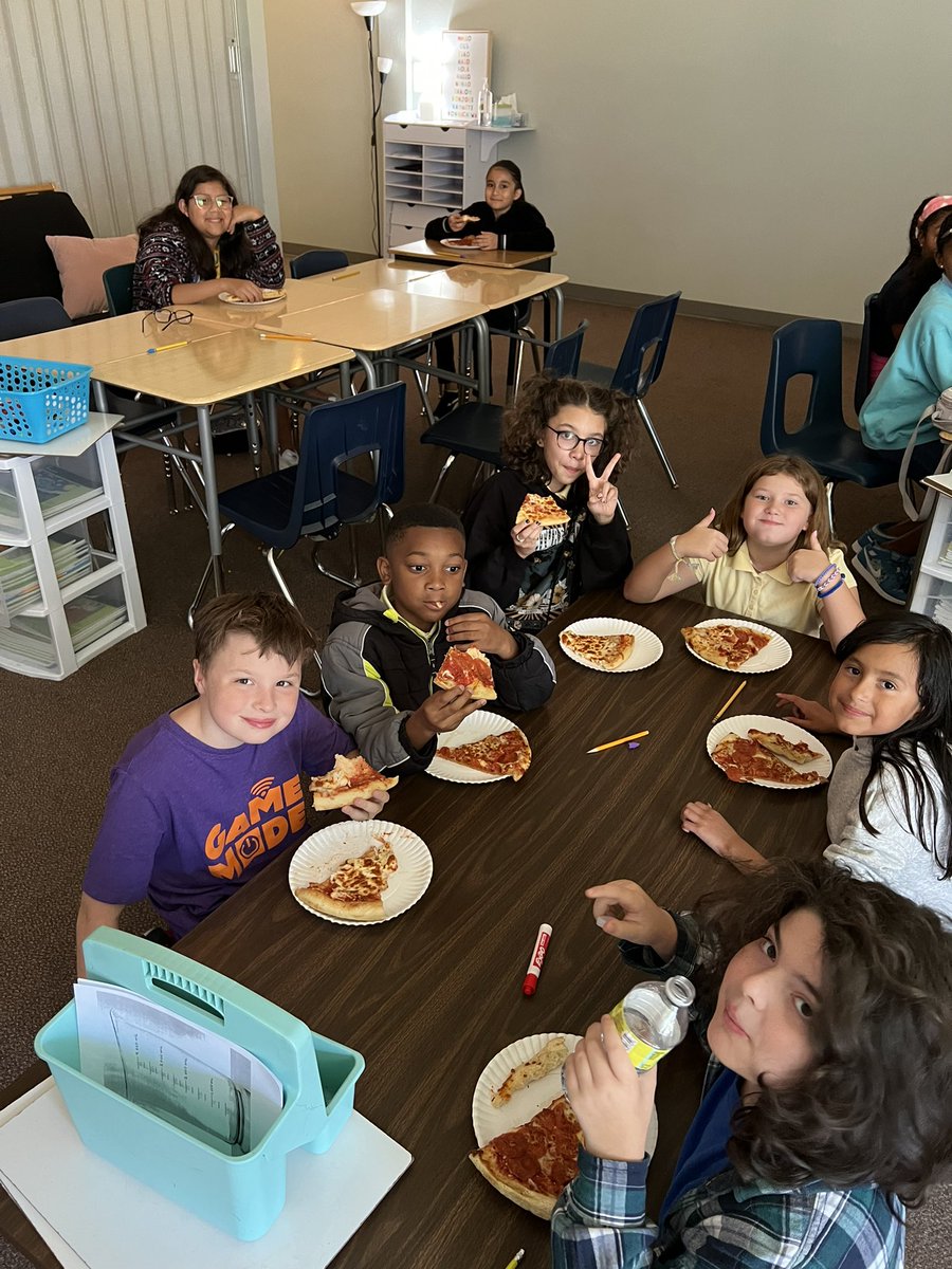 MrsReichle's tweet photo. Pizza party!!! 🍕 Yesterday my students did awesome while we had MANY adults in the room to watch us learn Eureka Math! I’m super proud of these kiddos!! ❤️❤️ https://t.co/cLcrJ6qkZ5