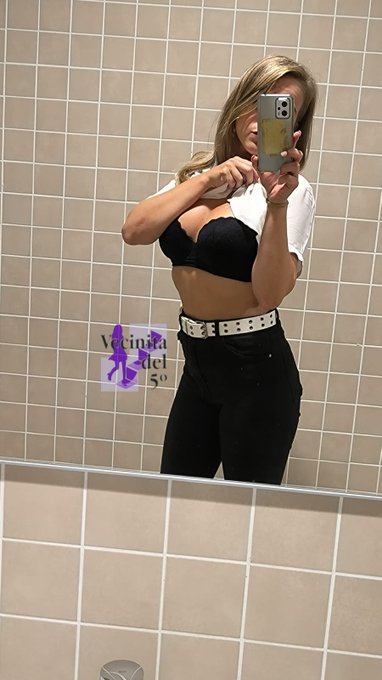 D&iacute;a largo de trabajo! Pero siempre se puede sacar un ratito, no? https://t.co/QJkoAQ87UD<a href="/tag/domingodeganarseguidores"class="tags"><span>#domingodeganarseguidores</span></a>