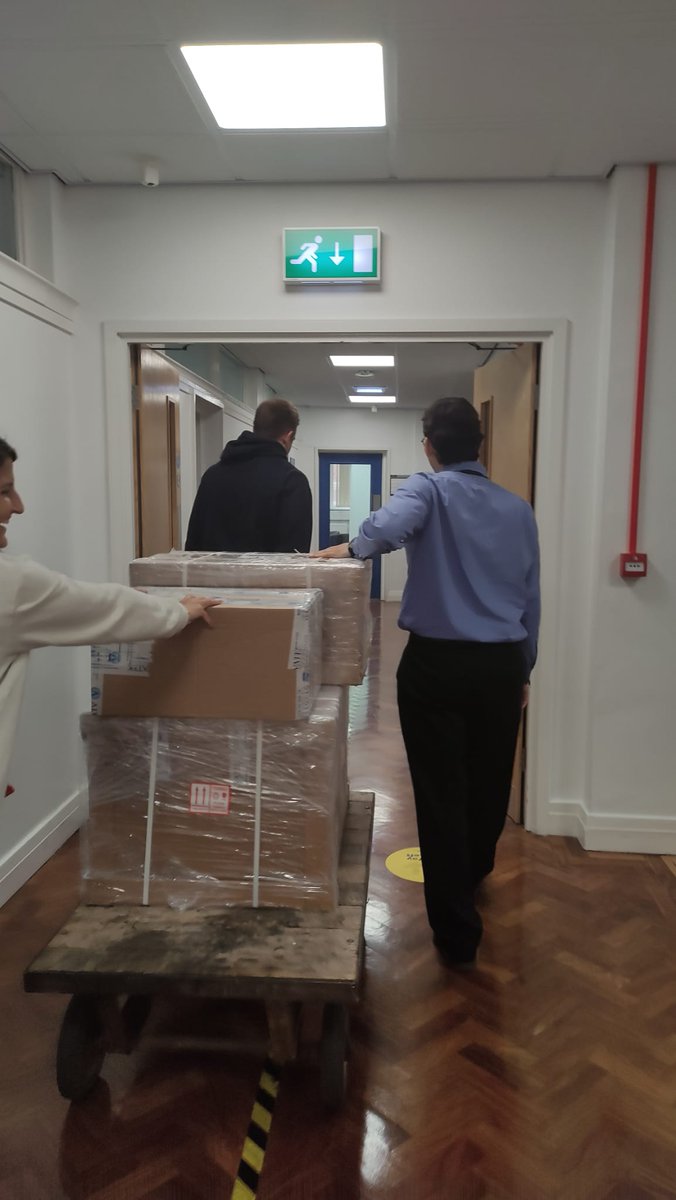POMScience's tweet photo. Getting ready for tomorrow's INPOMs Electrochemistry Workshop! Delivery from @AlvatekLtd has just arrived! #POMs #electrochemistry #INPOMs https://t.co/Jl2cUubtHp