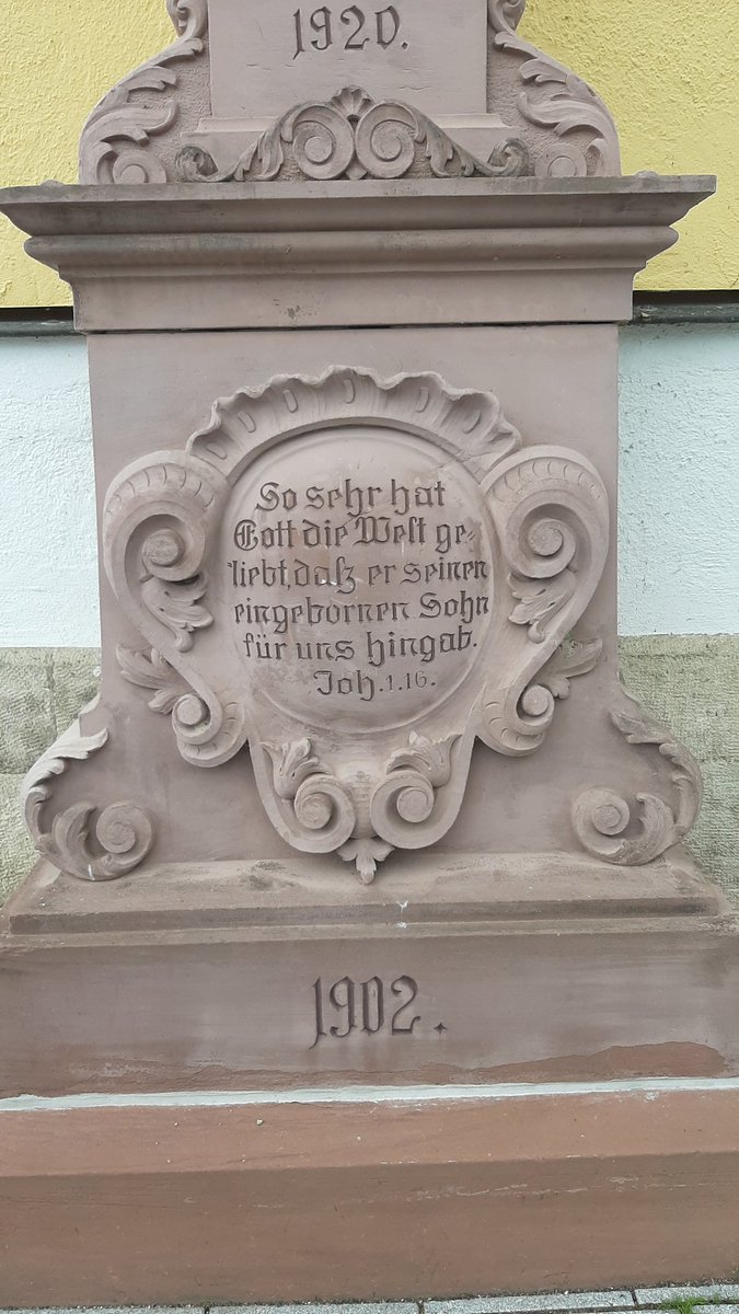 Hier in #Donaueschingen gebruiken ze blijkbaar een andere #Bijbel #Joh3:16
