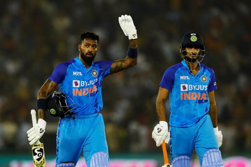 hardik pandya tweet media