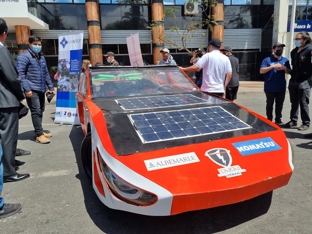 <a href="/UAntofagasta/">U. de Antofagasta</a> @OTLUAntof exhibe el auto realizado por estudiantes con paneles solares 🌗
en #Antofagasta 

<a href="/GOREAntofagasta/">Gobierno Regional Antofagasta</a>