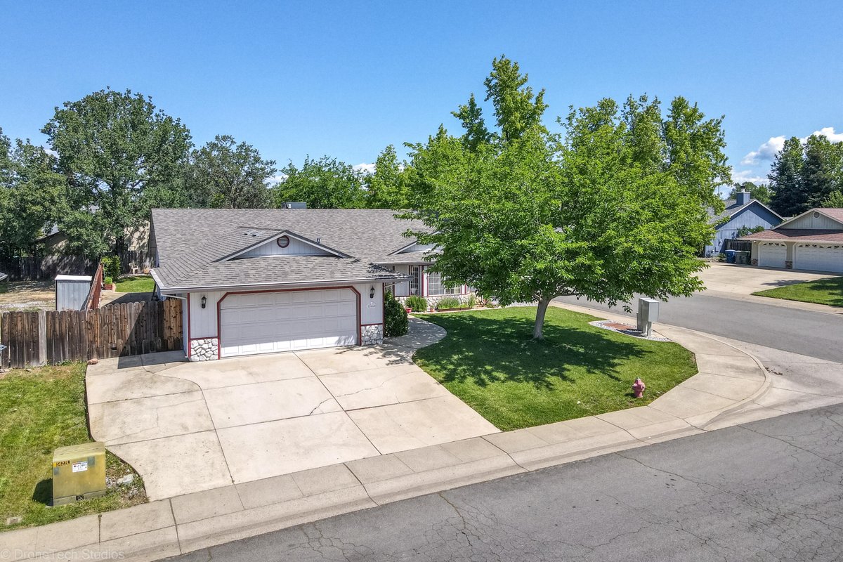 ReddingRep's tweet image. Check out our #listing in #Redding #CA  #realestate #realtor tour.corelistingmachine.com/home/5V4LWP