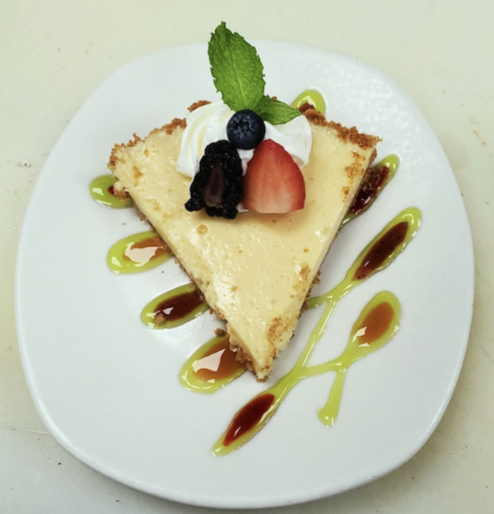 BoathouseGrill's tweet photo. It is well known that once a dessert is slice ... all the calories escape. https://t.co/bfkEBs4ZVY