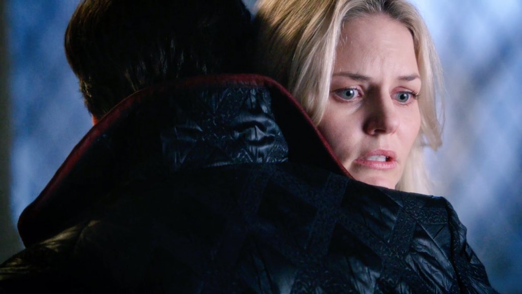 EnchantedSwans's tweet photo. ✨ CS Collection
CS hugging | 5x04
🥺💙
#captainswan #emmaswan #killianjones #jennifermorrison #colinodonoghue #onceuponatime #ouats5 #cscollection #cshug #cshugging #captainswanhug https://t.co/BGFZLyV6LN