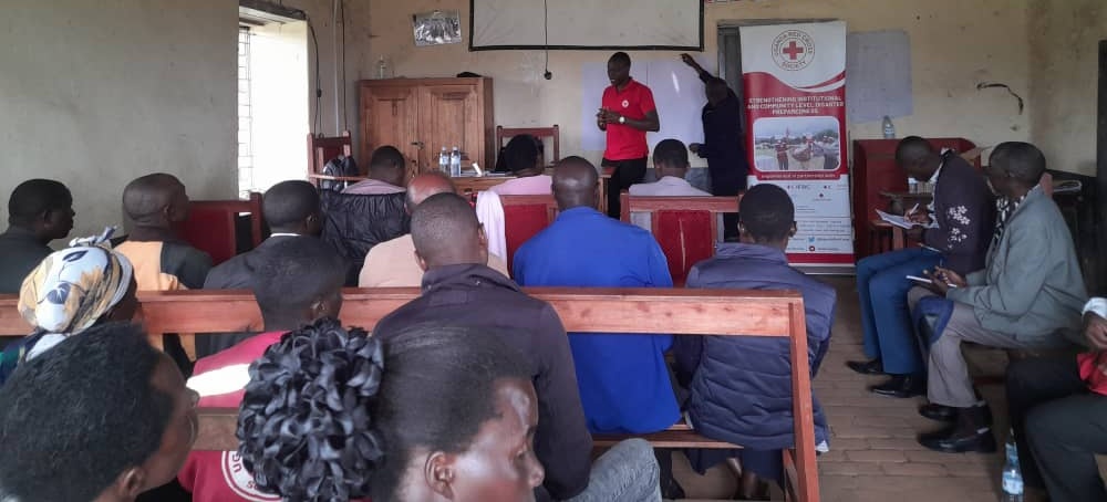 inakasiita1's tweet photo. With support from @eu_echo, @UgandaRedCross has trained 30 Villlage health teams from 3 Sub-Counties of Bunagana, Nyarusiza &amp; Muramba in Kisoro District in epidemic Preparedness through community surveillance. (Community level epidemic &amp; Preparedness project) 
@RodeKruis https://t.co/M4H5wVK49D