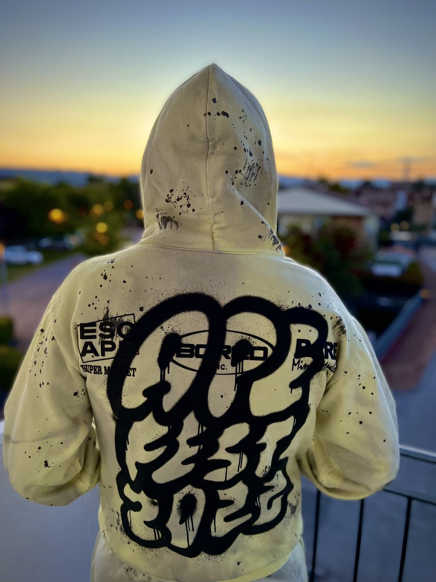 lexokinetic's tweet photo. Stay comfy.
Stay bored.
🦧
@BoredApeYC https://t.co/qRMmzwmogc