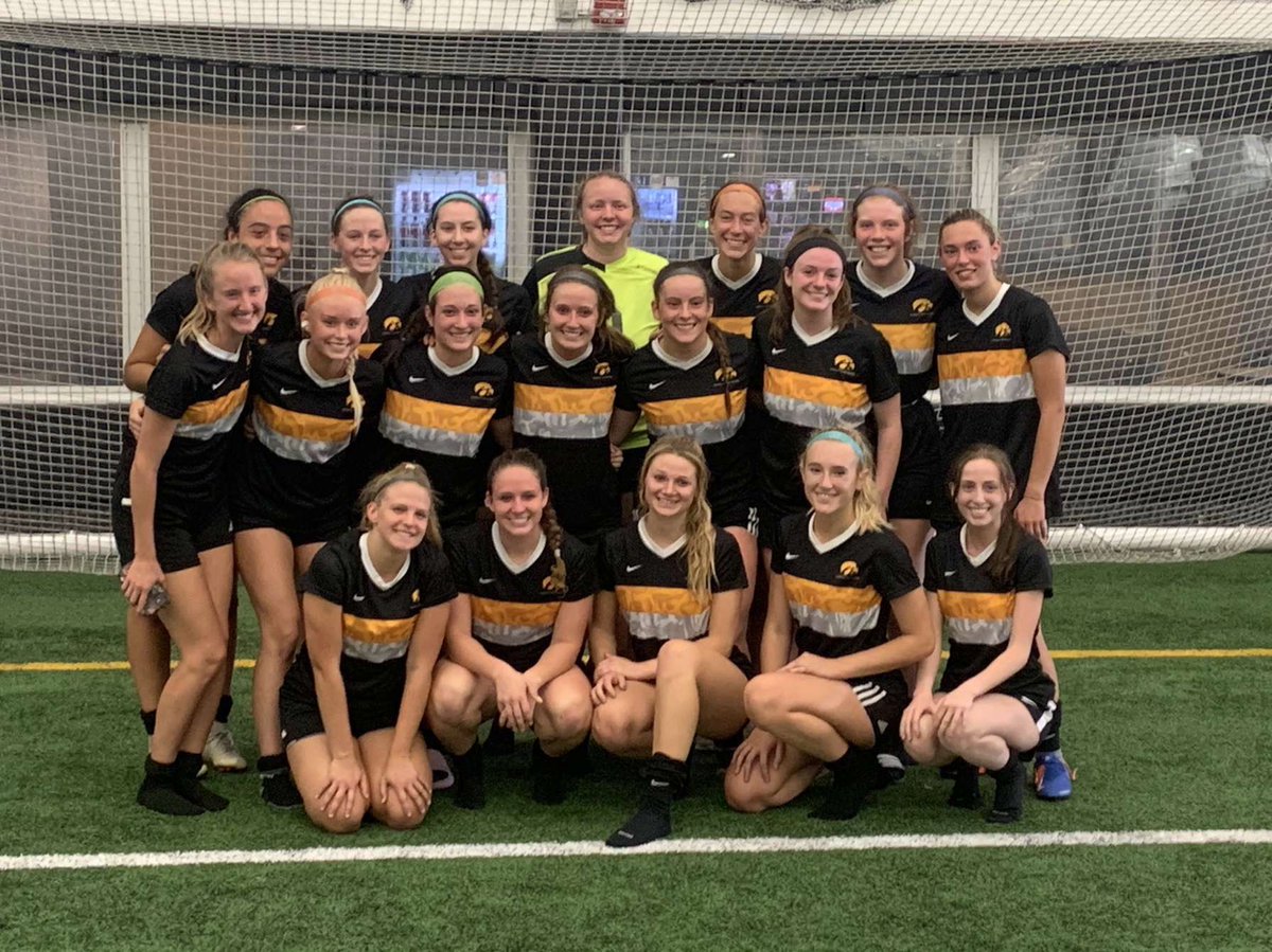 IowaSportClubs's tweet photo. Last weekend the Women's Soccer Club played in a match against Marquette Women's Club Soccer and won 3-1! Great job!⚽️ https://t.co/mjVwEuOuH0