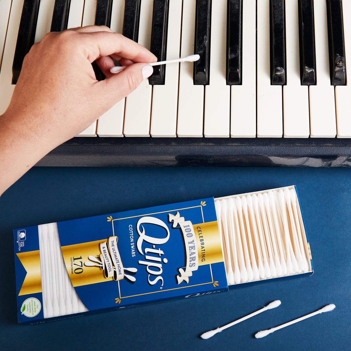 Tips #62: From lessons for the little ones or a random jam session, keep the keys dust-free. #QtipsTricks