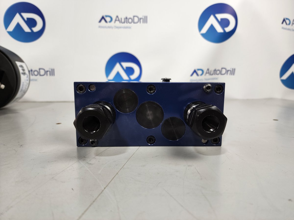 AutoDrill's tweet image. Two different #multispindle #heads. These two can be used for 2 hole patterns, or place a drill and a reamer in them!

#AutoDrill #Efficiency
#Absolutely #Dependable
 
AutoDrill.com
AutoDrill.com.au
AutoDrill.mx
(800) 871-5022
01.908.542.0244