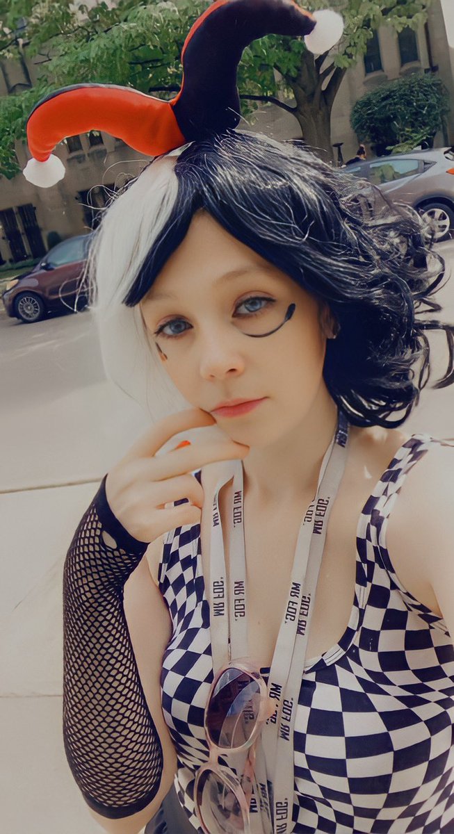 SareBare0420's tweet photo. A little bit of dress up fun🥰 https://t.co/R7t4GJ1TGN