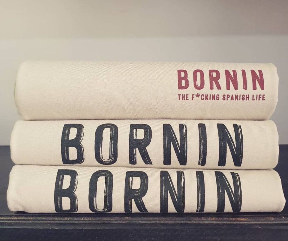 borninbrand's tweet photo. Nos complace aununciaros que ya están disponibles nuestras prendas en
⬇️⬇️⬇️
📍 Montepicaza (C/ Tinte 6, Local 1, Alcala de Henares)
1º punto físico de compra y recogida.
Próximamente en más puntos físicos.
#bornin #brand #camisetas #Madrid #alcaladehenares #moda https://t.co/hIDbEXJTjC