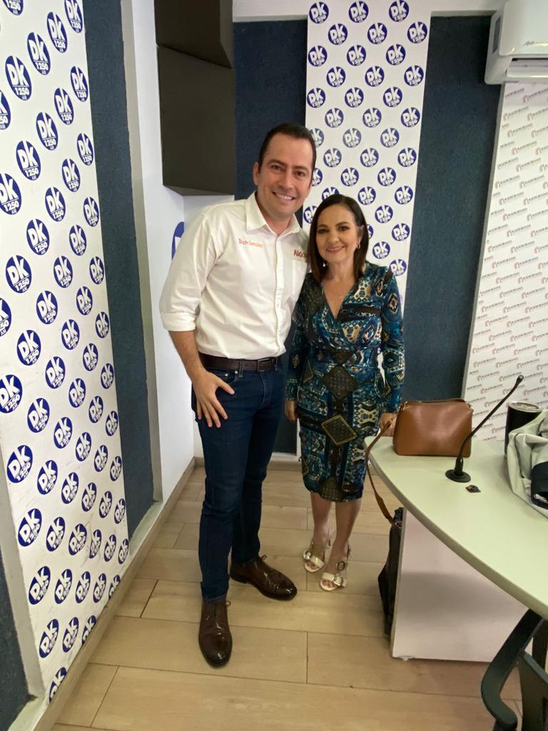 ilichglz's tweet photo. 🎙 || Hoy al aire por #DK1250AM, platicamos sobre el proyecto de #AliadosJalisco.

Estamos aquí para representar al gremio, escucharlo, atender sus necesidades y sobre todo, lograr una #Sección47 transparente.

Gracias por el espacio y saludos estimada @BeckyReynoso. https://t.co/89EPSEanBm