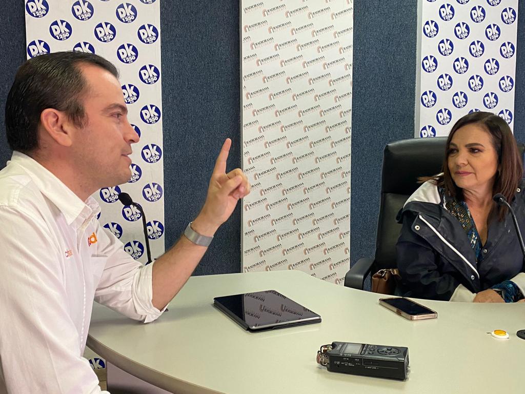 ilichglz's tweet photo. 🎙 || Hoy al aire por #DK1250AM, platicamos sobre el proyecto de #AliadosJalisco.

Estamos aquí para representar al gremio, escucharlo, atender sus necesidades y sobre todo, lograr una #Sección47 transparente.

Gracias por el espacio y saludos estimada @BeckyReynoso. https://t.co/89EPSEanBm