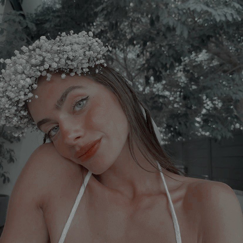 ᅠㅤ

ᅠ

ㅤ        ˙⊹ .   ݁  ⌗ 𝕾𝐄 𝕭𝐔𝐒𝐂𝐀 ˒ ˒ 

           𝐧ombre + 𝐠ilmore 𝐡untzberger
           hermana menor de lilou, 23
           más información ⤹ hilo

ᅠㅤ

ㅤ