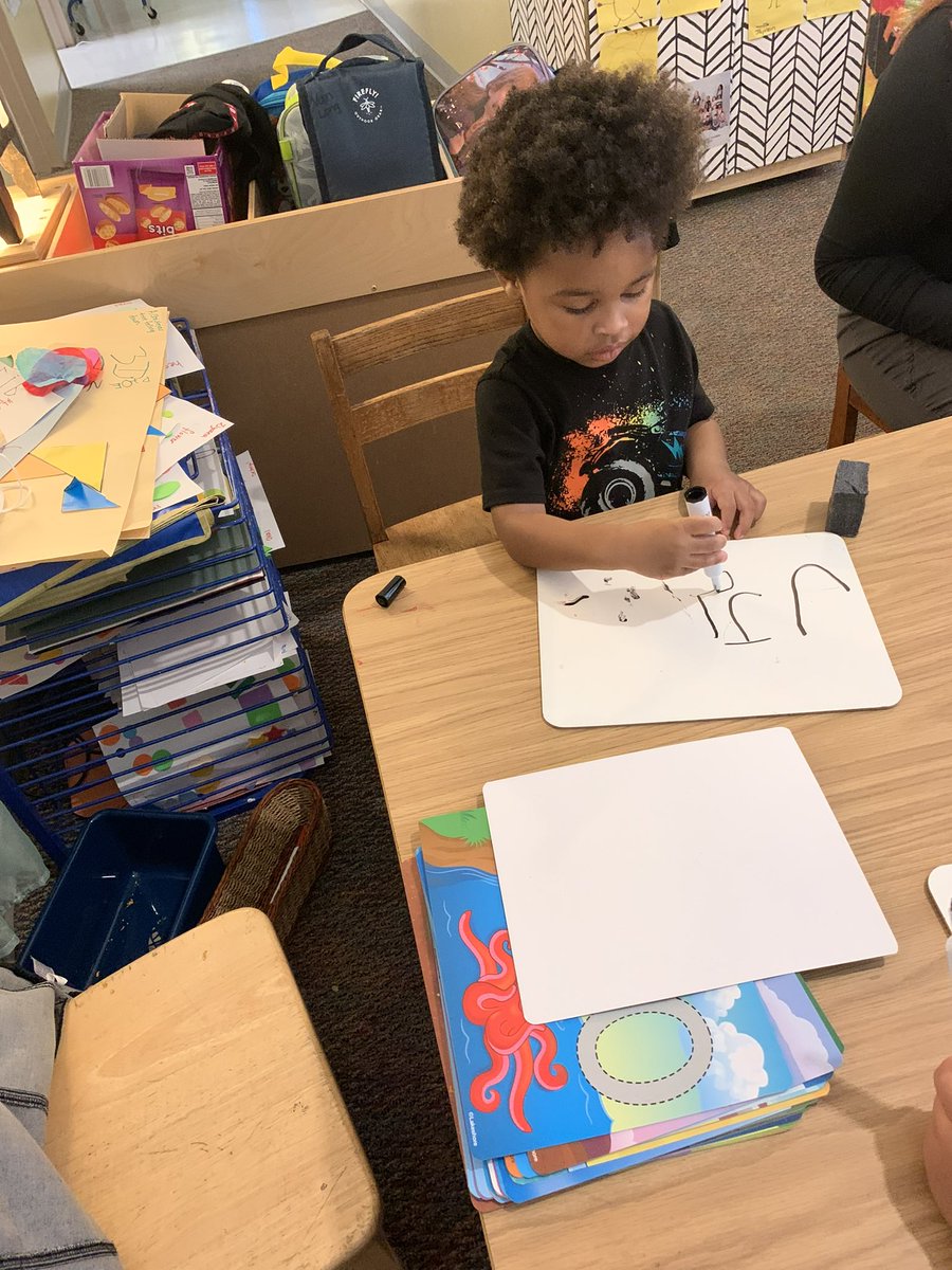 RCPS_EarlyLearn's tweet photo. A scribble isn’t a scribble… 
#prek #terrifictuesday #worldclassstudents #dph #pat https://t.co/wThNX5Bdol