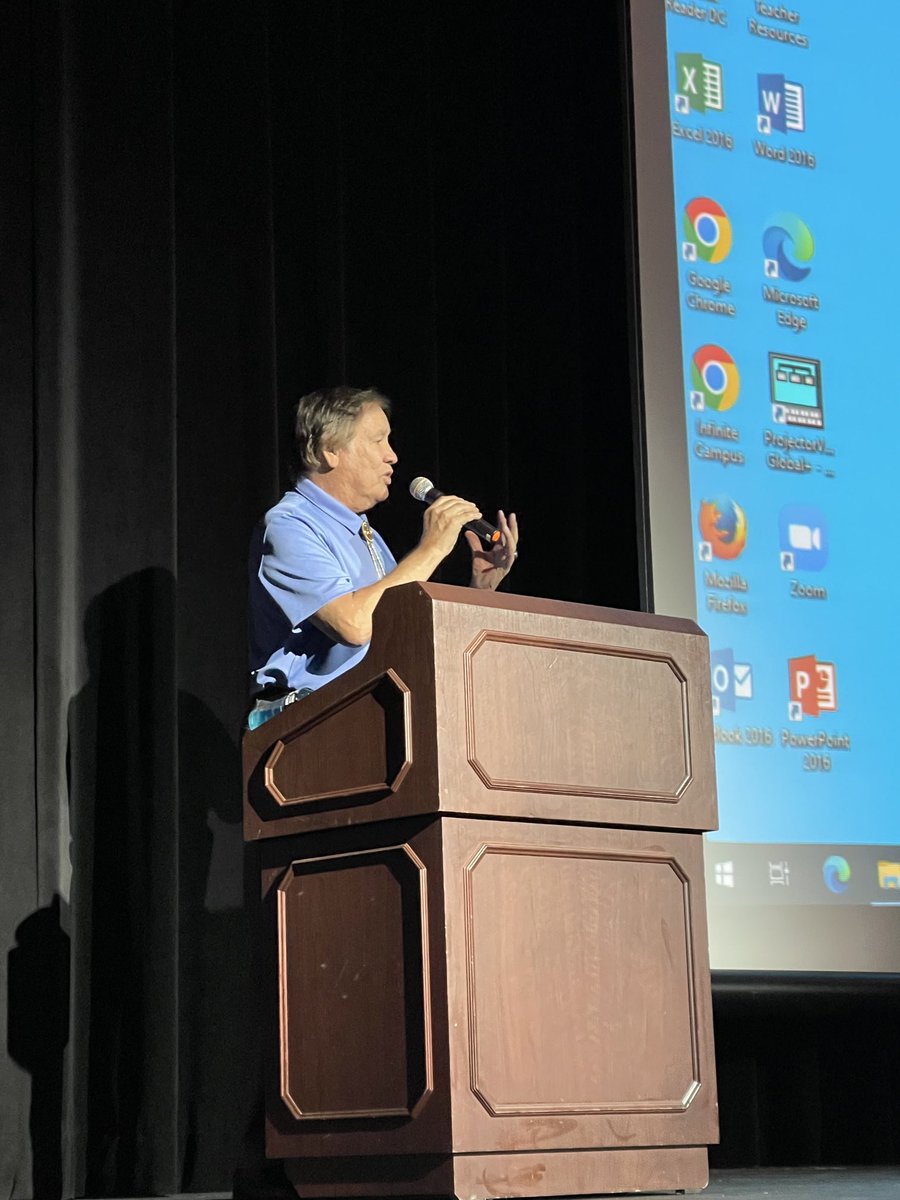 hpsblueponies's tweet photo. Billy Mills, Olympic Gold Medalist- presented to Havre High School students today a message filled with hope, determination, and following dreams. Absolutely amazing- thanks to ⁦@jjmac78⁩ for including HPS in this presentation. https://t.co/QqQRZG5EO4