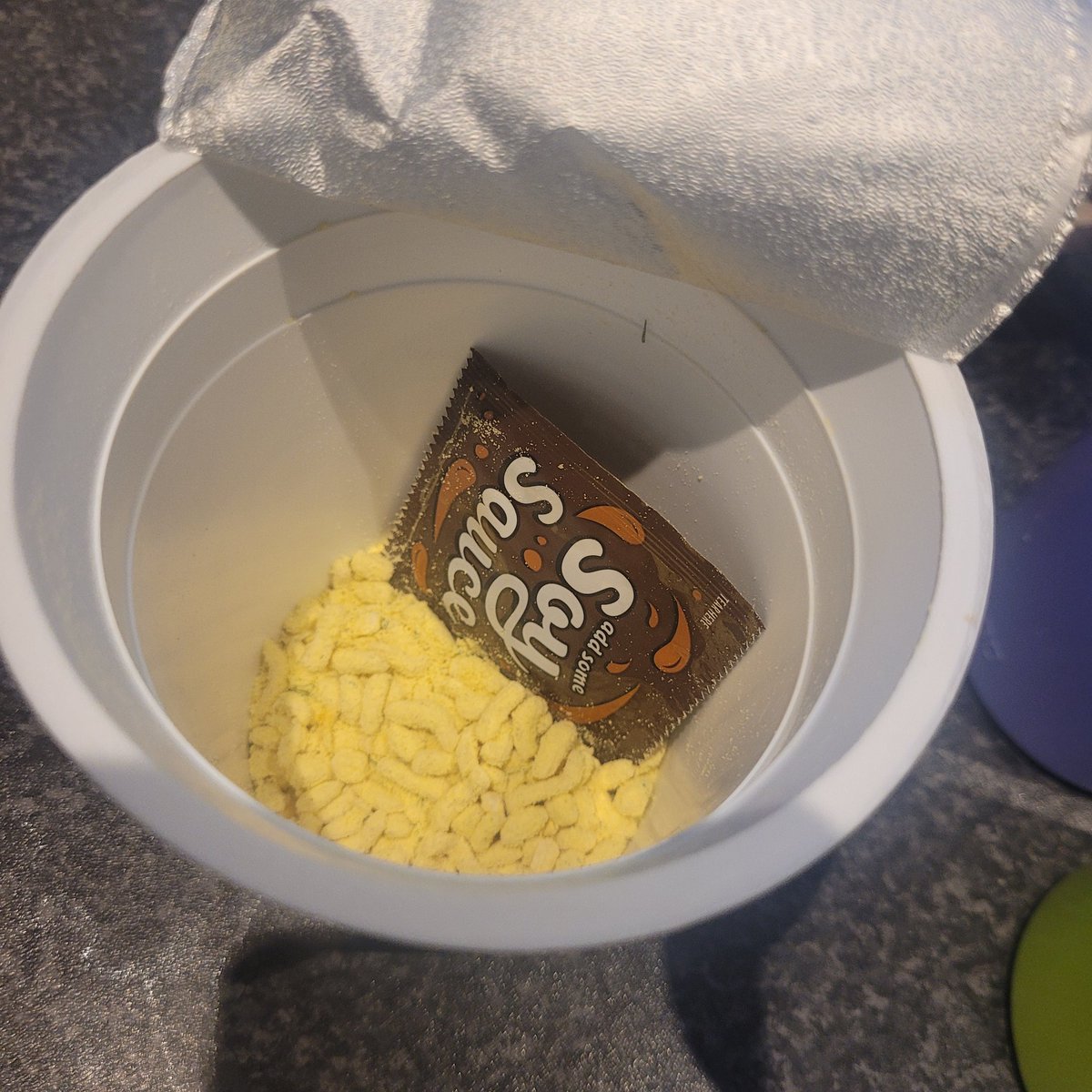 Lisamcameron's tweet photo. Sort it out @PotNoodle.. no noodles in my pot 🤣 https://t.co/KMNezKsqKn