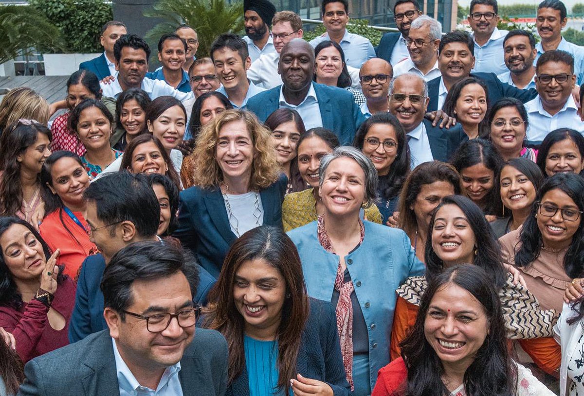 Diop_IFC's tweet photo. Loved the upbeat energy of our colleagues in the Delhi office &amp; South Asia. One of the highlights of my trips is the interaction with our regional staff. I continue to be impressed by their commitment to be the very best in global development. 🙏🏿 https://t.co/Q4wj2BgX4T