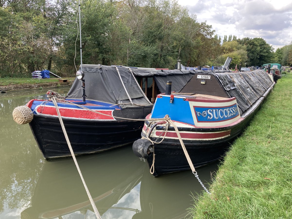 CruisingTheCut's tweet photo. What an absolute pleasure to be welcomed aboard Narrowboat Dover (@maines_steve) and do a tour today; video will follow in a few weeks https://t.co/hwhEiiybGG