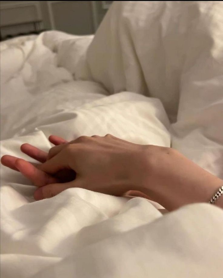 13jmjn23's tweet photo. ❁ nomin nsfw 🔞 | Nothing Changes

— Instead of attending pre-graduation parties, JN decides to keep his sick bff JM company. https://t.co/hZIB4LprbI