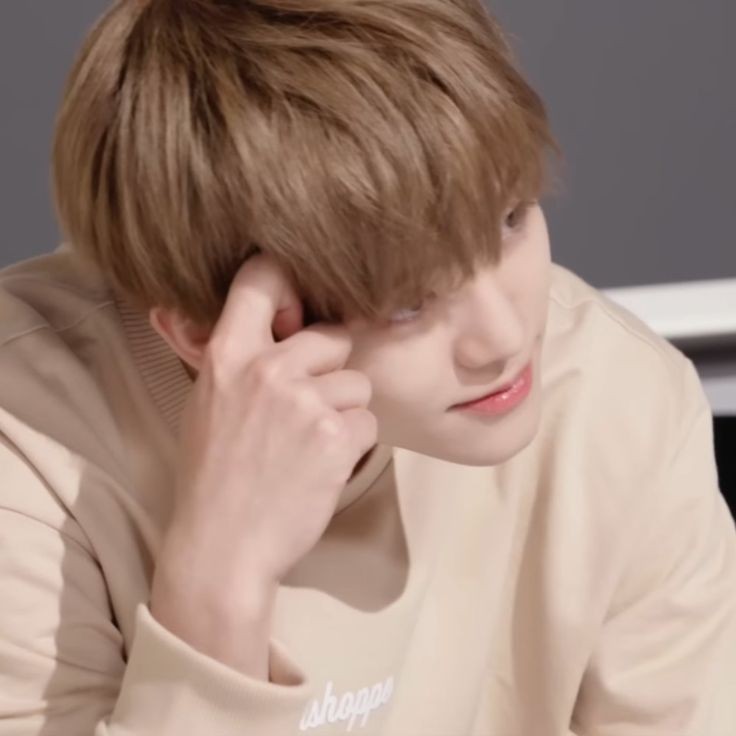 13jmjn23's tweet photo. ❁ nomin nsfw 🔞 | Nothing Changes

— Instead of attending pre-graduation parties, JN decides to keep his sick bff JM company. https://t.co/hZIB4LprbI