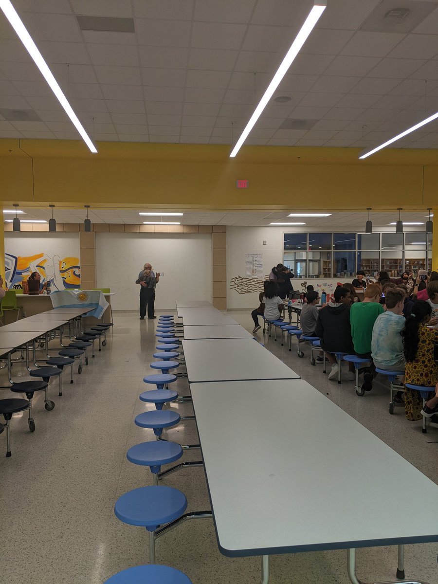 Nighthawk's Spanish teacher tweet media