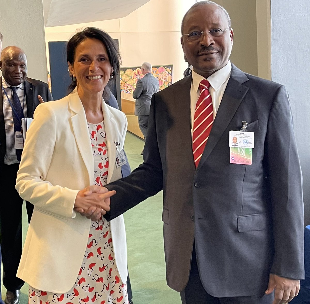 En marge de la 77eme A.G. de l’ONU, le ministre d’état, ministre des affaires étrangères, Hassoumi Massoudou a échangé ce jour  avec S.E.M, Chrysoula Zacharopoulou, Secrétaire d’Etat chargée du développement, de la Francophonie et des partenariats internationaux de la France.
