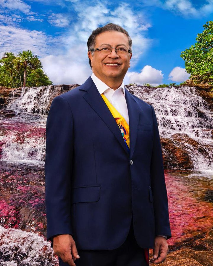 AndresilloCas's tweet photo. #PetroEnLaONU Toda mi admiración y reconocimiento para el discurso de @petrogustavo ante las Naciones Unidas @ONU_es 💛💙❤️ Señores y señoras tenemos presidente cárajo!!! Un discurso lleno de verdades incómodas y de mucha elocuencia! Gracias @petrogustavo  #OrgulloPetrista https://t.co/yAFWLoCnoy