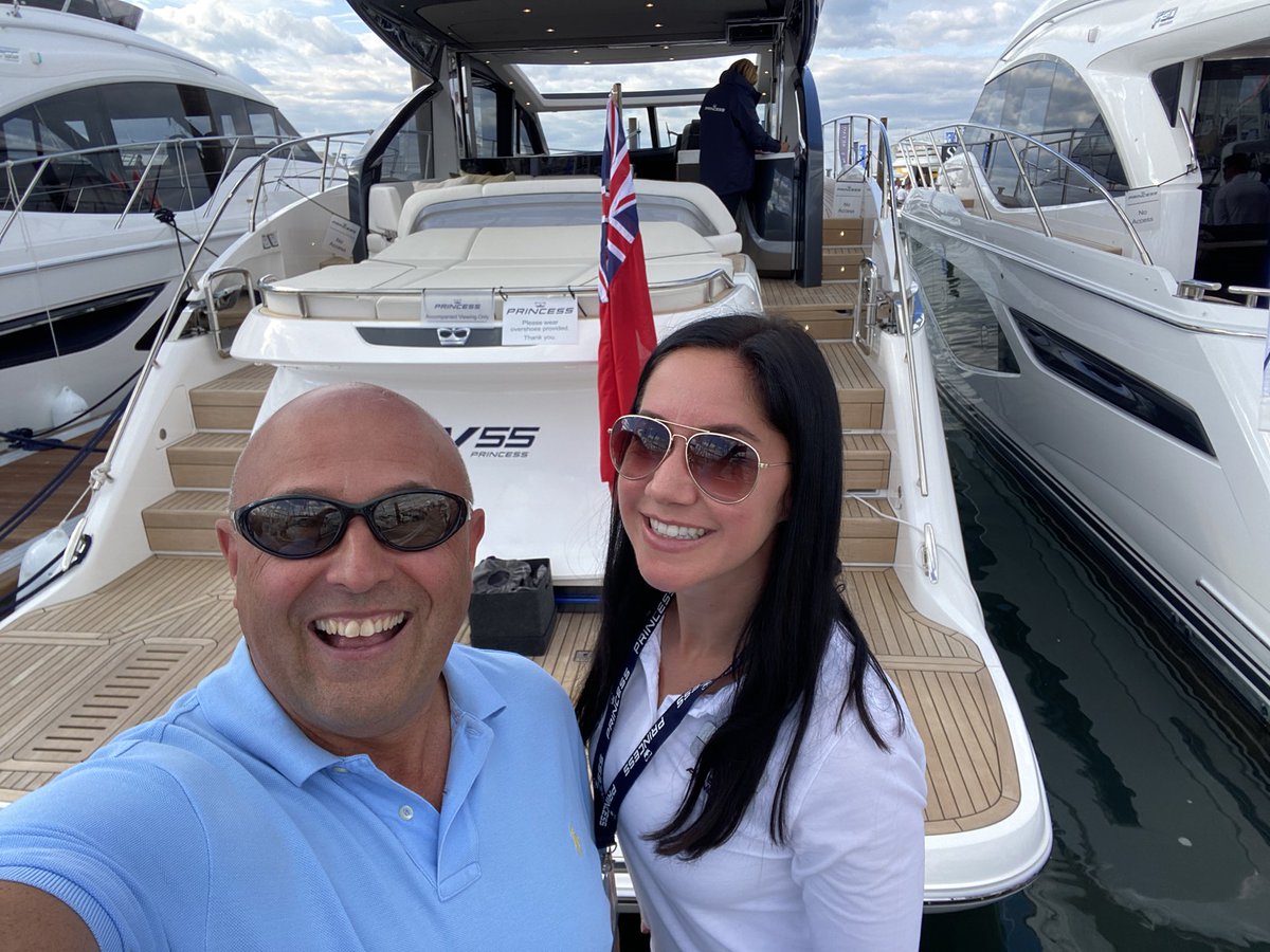 S5TJS's tweet photo. @helsbellesnews @SotonBoatShow Missed you.. https://t.co/EzM7f8DroP