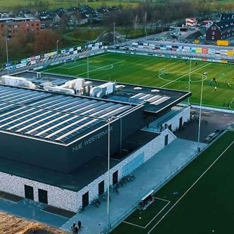 nocnsf's tweet photo. Het kabinet neemt veel maatregelen om de energiecrisis het hoofd te bieden.

Wat uit de Rijksbegroting nog niet blijkt is een oplossing voor de betaalbaarheid van de sport door de stijgende energieprijzen.

#wewinnenveelmetsport