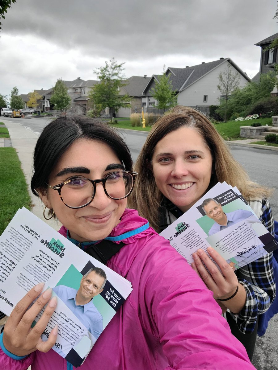 sabrinagrover's tweet photo. Did you even doorknock if you don't get a cute picture? Out with @_MarkSutcliffe @ElenaPierce22 @InderpreetYOW in Manotick today! #ImWithMark https://t.co/fnBjOzSaB8