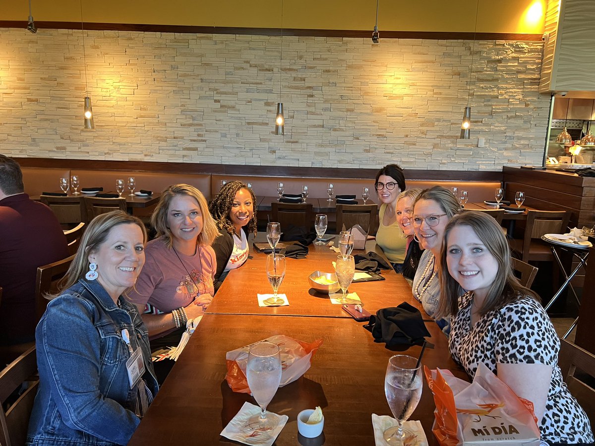 kimberlysartor's tweet photo. Our 1st annual @LISD_CSW Lunch Bunch! @mrs_kristinking @CounselorMsG @bevinnn @sr_blevins @williams_psc https://t.co/kbuNuUcqjY