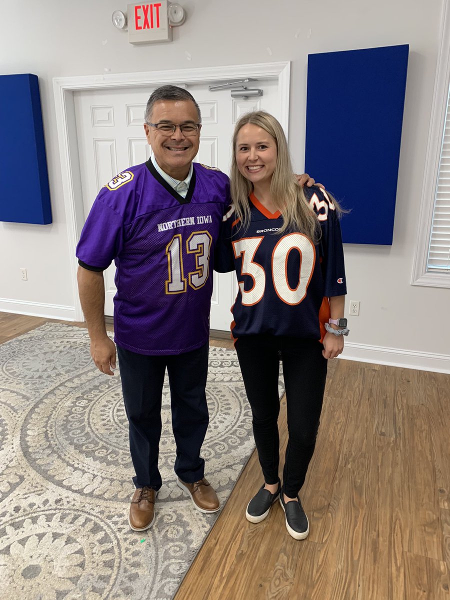 MattRHarris's tweet photo. Many “team colors” were represented today at @gregsisson Team staff lunch including my @northerniowa “purple & gold” @kurt13warner 13!
@CoastalFootball
#unifight #Realtors #expagents https://t.co/MncGYZa2T6
