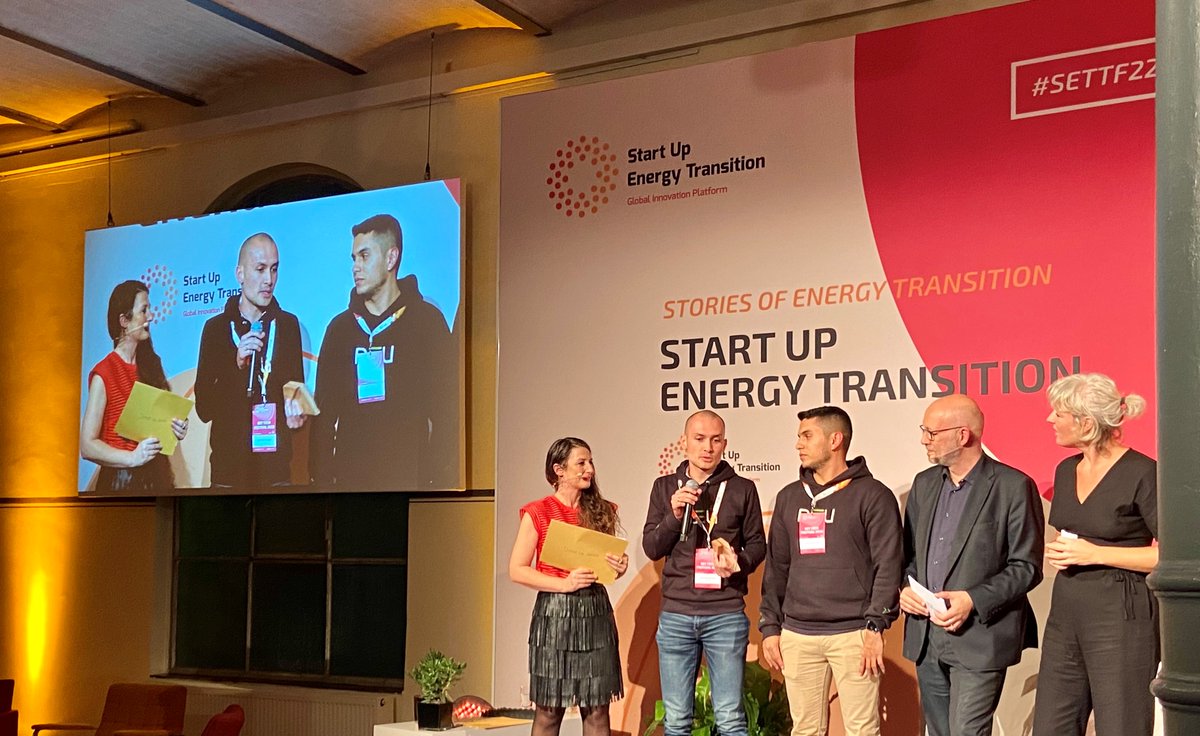 dena_news's tweet photo. Der SET Award in der Kategorie "Demand Side Innovation“ geht nach Kolumbien: Felicidades
@EnergyNeu! #SETTF22 
Mehr Infos zu NEU Energy: https://t.co/vWXz2rok8i https://t.co/k2RjDjyVMj