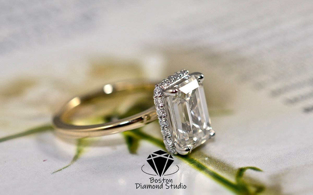 BostonDiamond's tweet photo. Create your own engagement ring with a lab grown or natural diamond.
Learn more @ https://t.co/XTKl6UySIx or call us @ (617) 227-1559.
#diamondrings๐๐ #diamondring #engagementring #engagementrings #engagement #jewllery #labgrowndiamonds #labgrowndiamondring #bostondiamond https://t.co/BGMhbvW3Kc