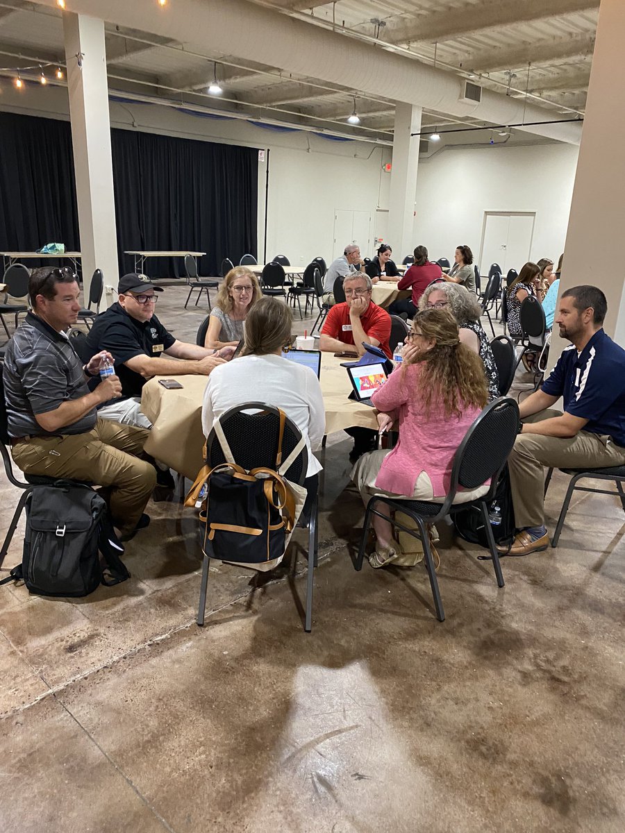 cwhitetech's tweet photo. Fabulous #AATEconnect meeting today at the #computermuseumofamerica Great crowd!! Thanks to all! https://t.co/DAaMcXoH2T