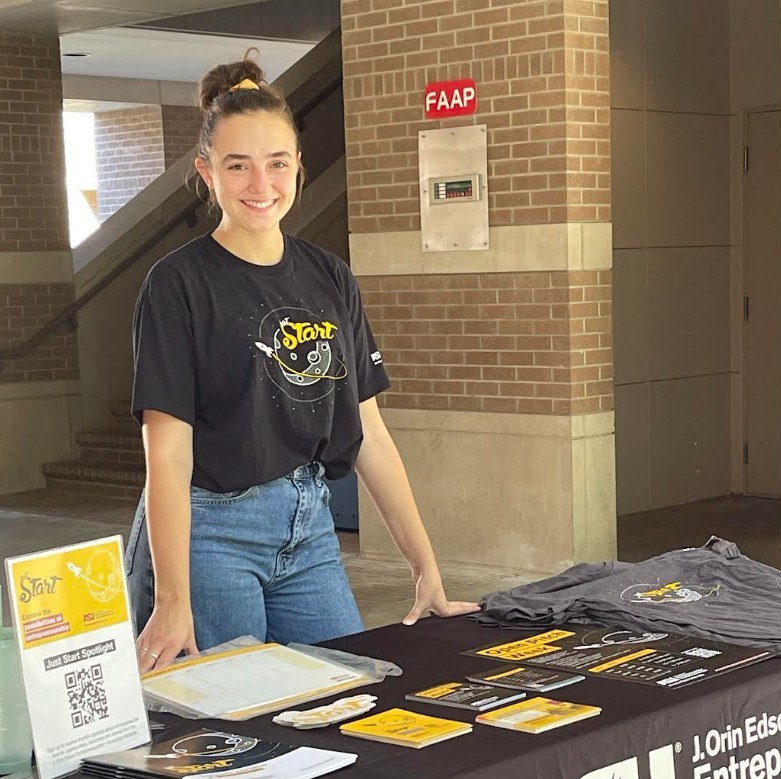 EntrepreneurASU's tweet photo. There is still one more Just Start tabling event happening tomorrow, September 21st at 1:30 p.m. on the West Campus! Check it out to learn more about entrepreneurship @ASU as well as our current Just Start opportunities.

https://t.co/0GNXcFSgqw #LaunchDays #Entrepreneurship https://t.co/lCAtjWzfBk