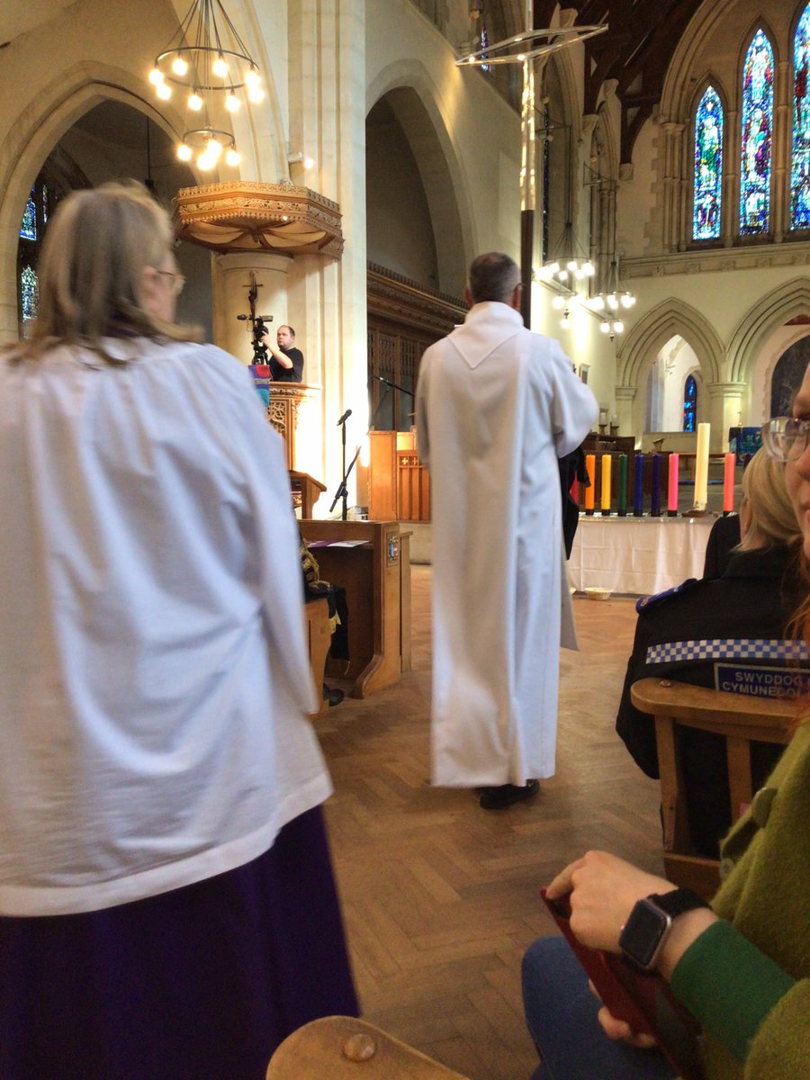 PenllergaerP's tweet photo. @PenllergaerP what a beautiful service at St Mary’s church today. Our choir sang their hearts out. Excellent behaviour and fantastic role models. Thank you @PeaceMala for inviting us. 🌈❤️🧡💛💚💙💜🕊❤️🧡💛💚💙💜🌈
#PPSRE #PPSCom https://t.co/JCgRVOukGz