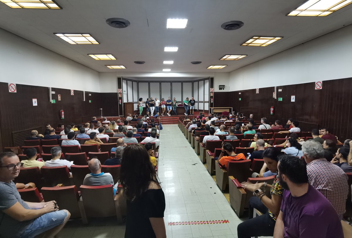 CiGindustria's tweet photo. Comeza a #asemblea aberta do metal de #Ourense
#Patronal #CEO #galiza #cig #porunconveniodigno #porunconvenioxusto #automocion https://t.co/6szeTja9uM