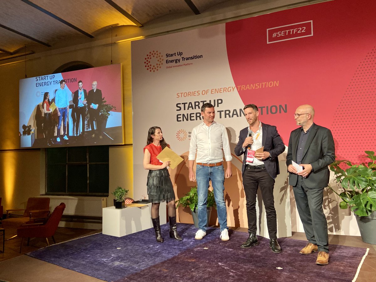 dena_news's tweet photo. Wir gratulieren zum Gewinn des SET Awards in der Kategorie "Energy Distribution and Storage“: Green Li-ion aus Singapur.#SETTF22 
Mehr Infos zur entwickelten Technologie von Green Li-ion: https://t.co/FCoLH8dwC9 https://t.co/qItVvdmIhX
