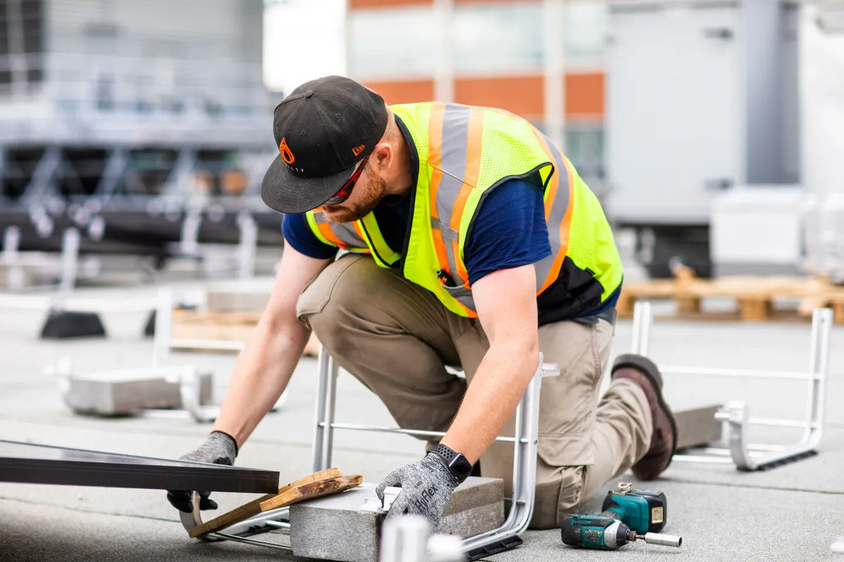 Team work makes the dream work ✨️

Installation completed on the NAIT Alternative Energy program building for students to study and gain further hands on experience! 

📷 <a href="/NAIT/">NAIT</a>
_
#teamworkmakesthedreamwork #solarinstallers #naitalumni #AlternativeEnergyTechnology #yegsolar