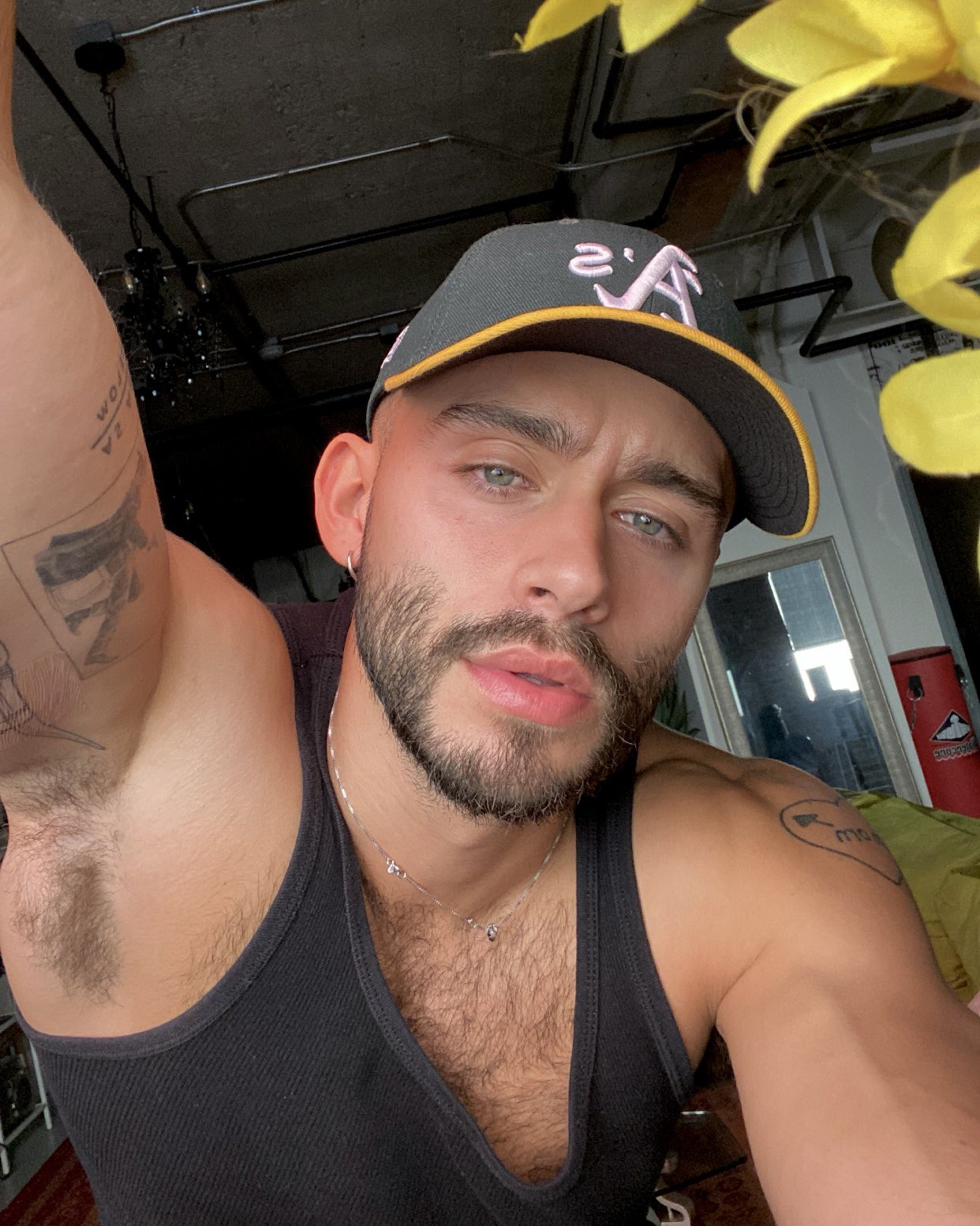 Maverick McConnell on Twitter: "🌼🌻🌞 https://t.co/QIqvGN3Wh4" / Twitter