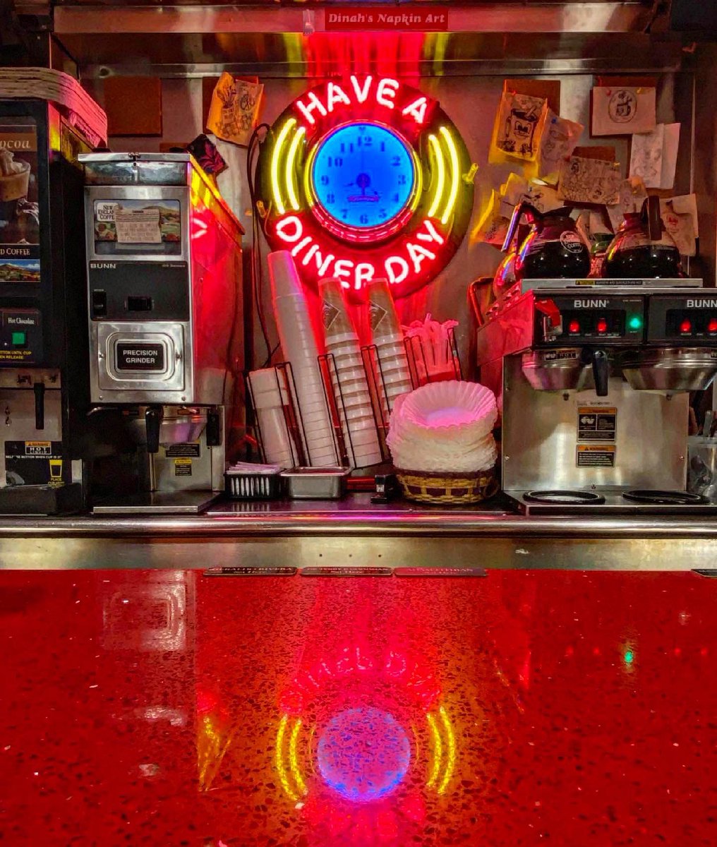 DinerDay's tweet photo. ⏰🕓⏰🕣⏰🕞⏰

#dinerdayintheusa #diner #diners #pattymelt #travel #dinerday #food #foodie #whereieat #restaurant #breakfast #coffee #clock #time #dinertime #wanderlust #clocks #dining #lunch #vintage #retrologist #mytravel #open24hours #lunch #dinner #courtesydiner #bendixdiner https://t.co/XlfSxtKsLe