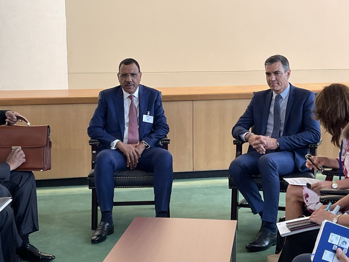 Le président de la république SEM Mohamed Bazoum a eu ce jour aux Nations-Unies en marge de la 77eme Assemblée générale de l’ONU, une rencontre bilatérale avec le Premier Ministre de l’Espagne S.E. Pedro Sanchez