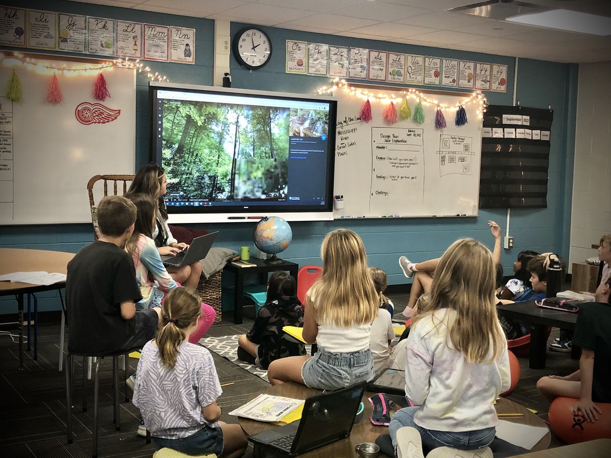 LMFosnaugh's tweet photo. Learning visit to University Hills Elementary- engaging lessons on cloud formation, numeracy, exploring geographic regions, and the importance of citizenship! Great discussions and engaging lessons K-5 #LearnRCS  #DeepLearning6Cs https://t.co/v47bJsWCvc